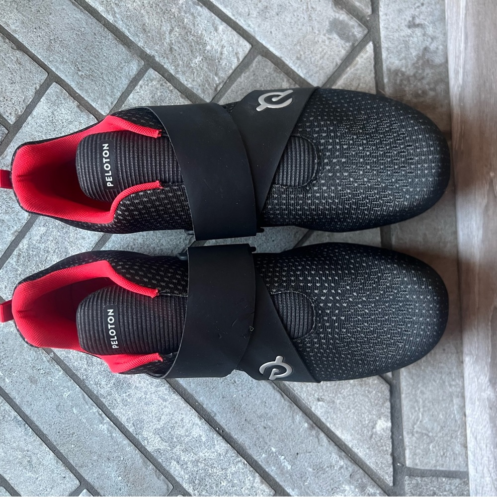 Peloton Men’s size 12 shoe